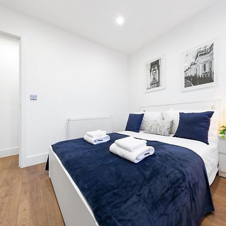 Central London Two Bedroom Serviced Apartment - Nine Elms Luxury Stay - Vauxhall & Westminster ภายนอก รูปภาพ