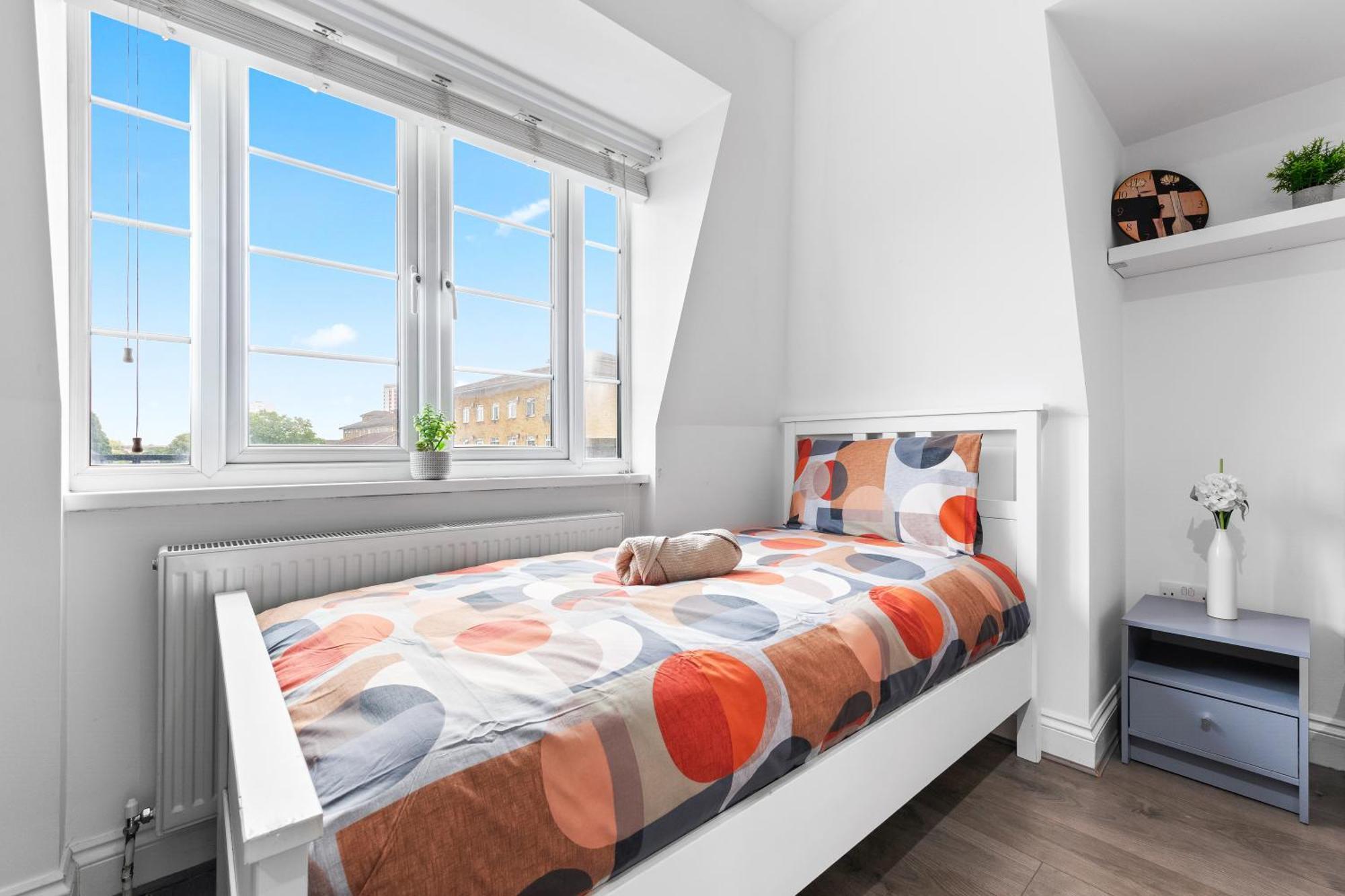 Central London Two Bedroom Serviced Apartment - Nine Elms Luxury Stay - Vauxhall & Westminster ภายนอก รูปภาพ