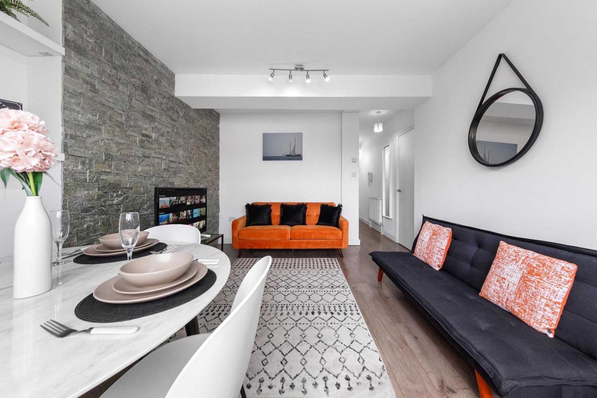 Central London Two Bedroom Serviced Apartment - Nine Elms Luxury Stay - Vauxhall & Westminster ภายนอก รูปภาพ