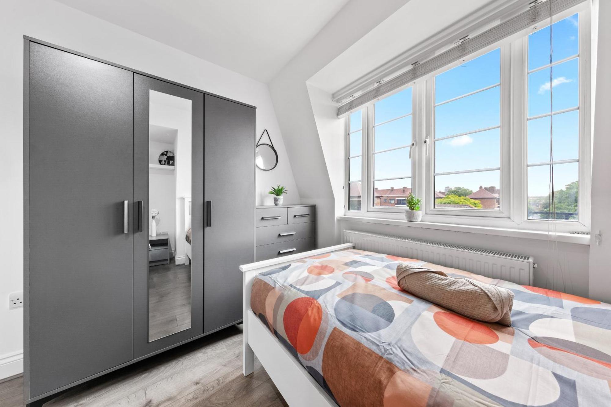 Central London Two Bedroom Serviced Apartment - Nine Elms Luxury Stay - Vauxhall & Westminster ภายนอก รูปภาพ