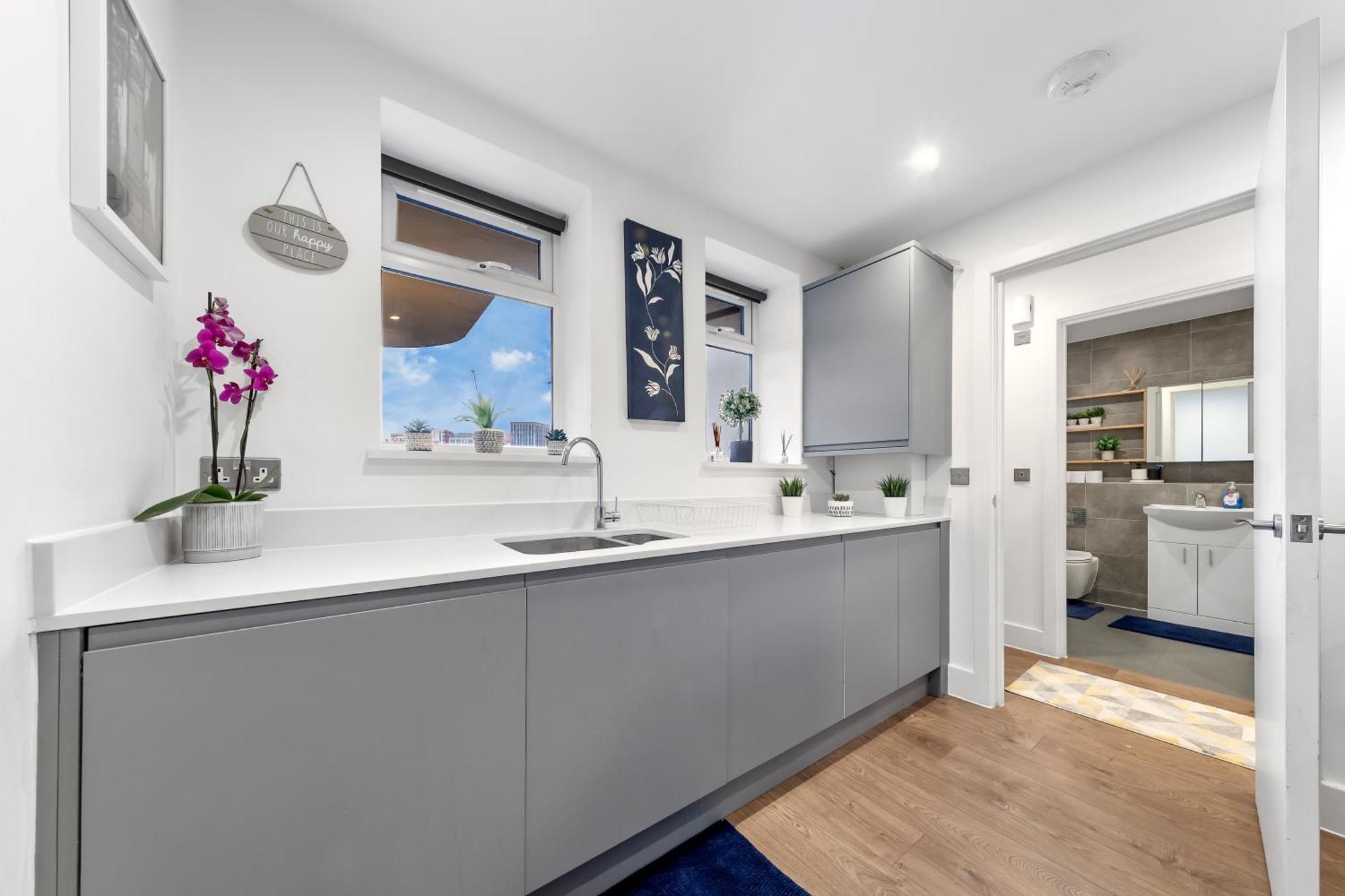 Central London Two Bedroom Serviced Apartment - Nine Elms Luxury Stay - Vauxhall & Westminster ภายนอก รูปภาพ